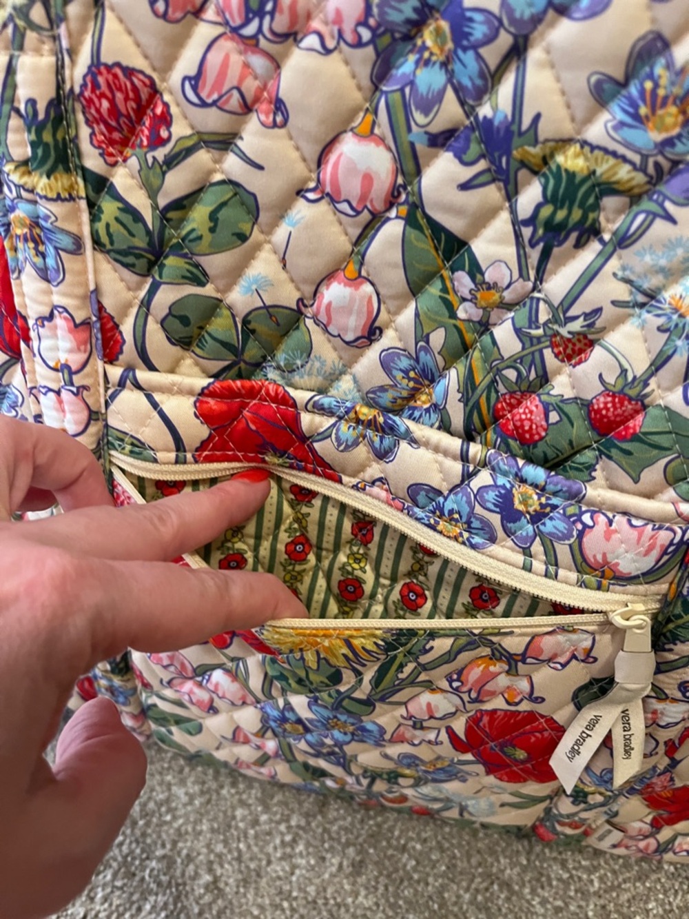Vera Bradley Floral Quilted Tote & Matching Pouch NWOT Spring Garden Print - Picture 4 of 14